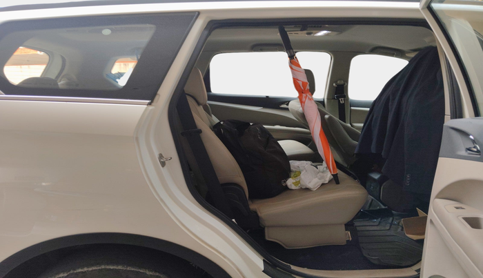 2019 Mahindra MARAZZO M8 7 STR, Diesel, Manual, 53,269 km, interior