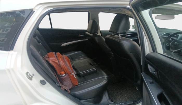 2018 Maruti S Cross ALPHA 1.3, Diesel, Manual, 1,04,181 km, interior