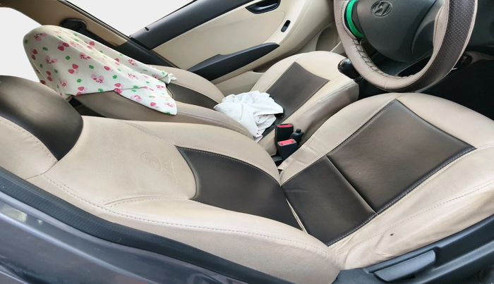 2017 Hyundai Eon MAGNA +, Petrol, Manual, 12,758 km, interior