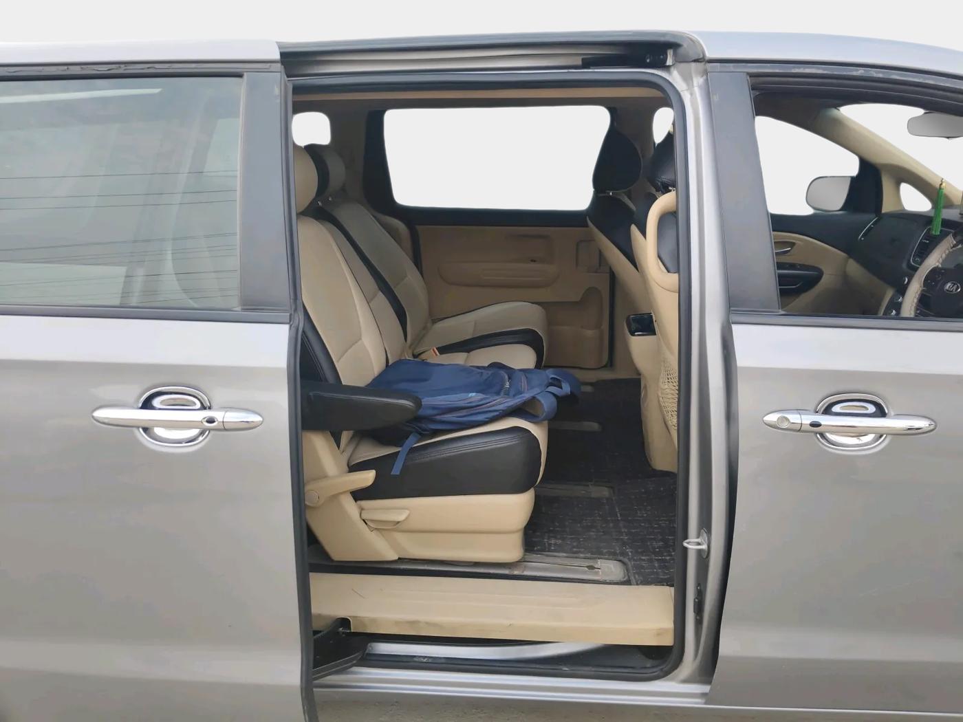 2020 KIA CARNIVAL PREMIUM 2.2 8 STR, Diesel, Automatic, 63,245 km, interior