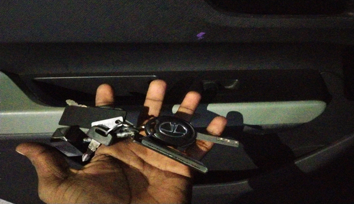 2023 Tata PUNCH ADVENTURE MT, Petrol, Manual, 32,514 km, interior