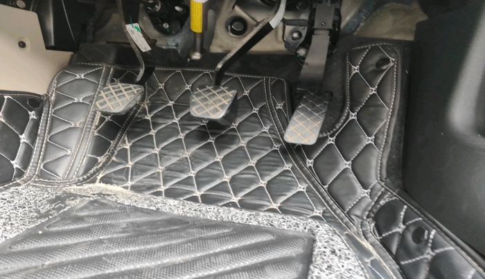 2022 Skoda SLAVIA AMBITION 1.0L TSI MT, Petrol, Manual, 45,205 km, interior