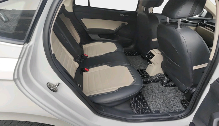 2022 Skoda SLAVIA AMBITION 1.0L TSI MT, Petrol, Manual, 45,205 km, interior