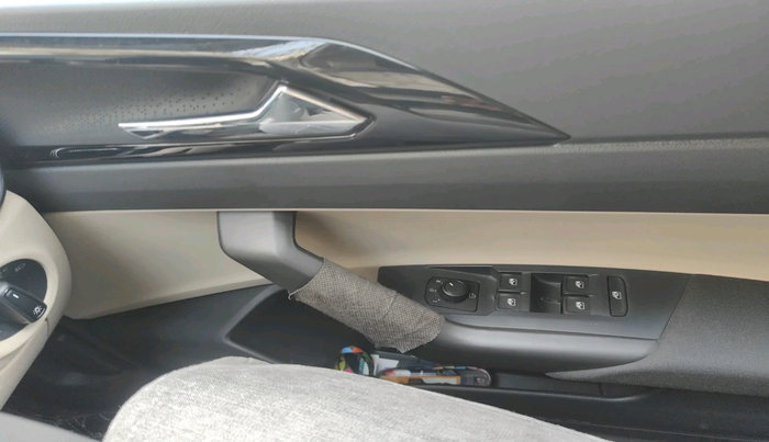 2022 Skoda SLAVIA AMBITION 1.0L TSI MT, Petrol, Manual, 45,205 km, interior