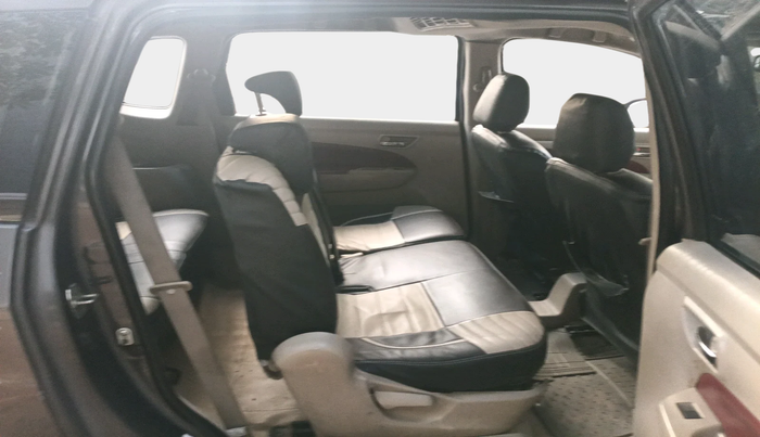 2013 Maruti Ertiga ZDI, Diesel, Manual, 1,25,607 km, interior