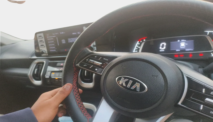 2020 KIA SONET HTK PLUS 1.2, Petrol, Manual, 13,371 km, interior
