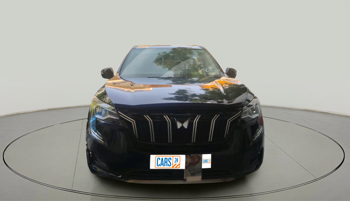 2022 Mahindra XUV700 AX 5 D MT 5 STR, Diesel, Manual, 27,709 km, exterior