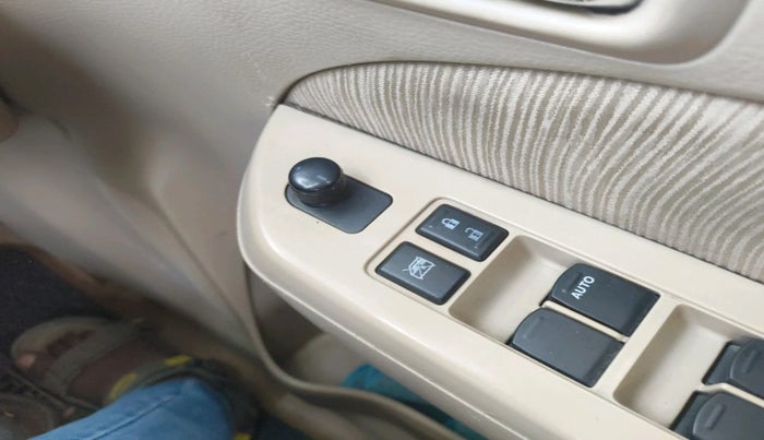 2012 Maruti Ertiga VDI, Diesel, Manual, 1,86,426 km, interior