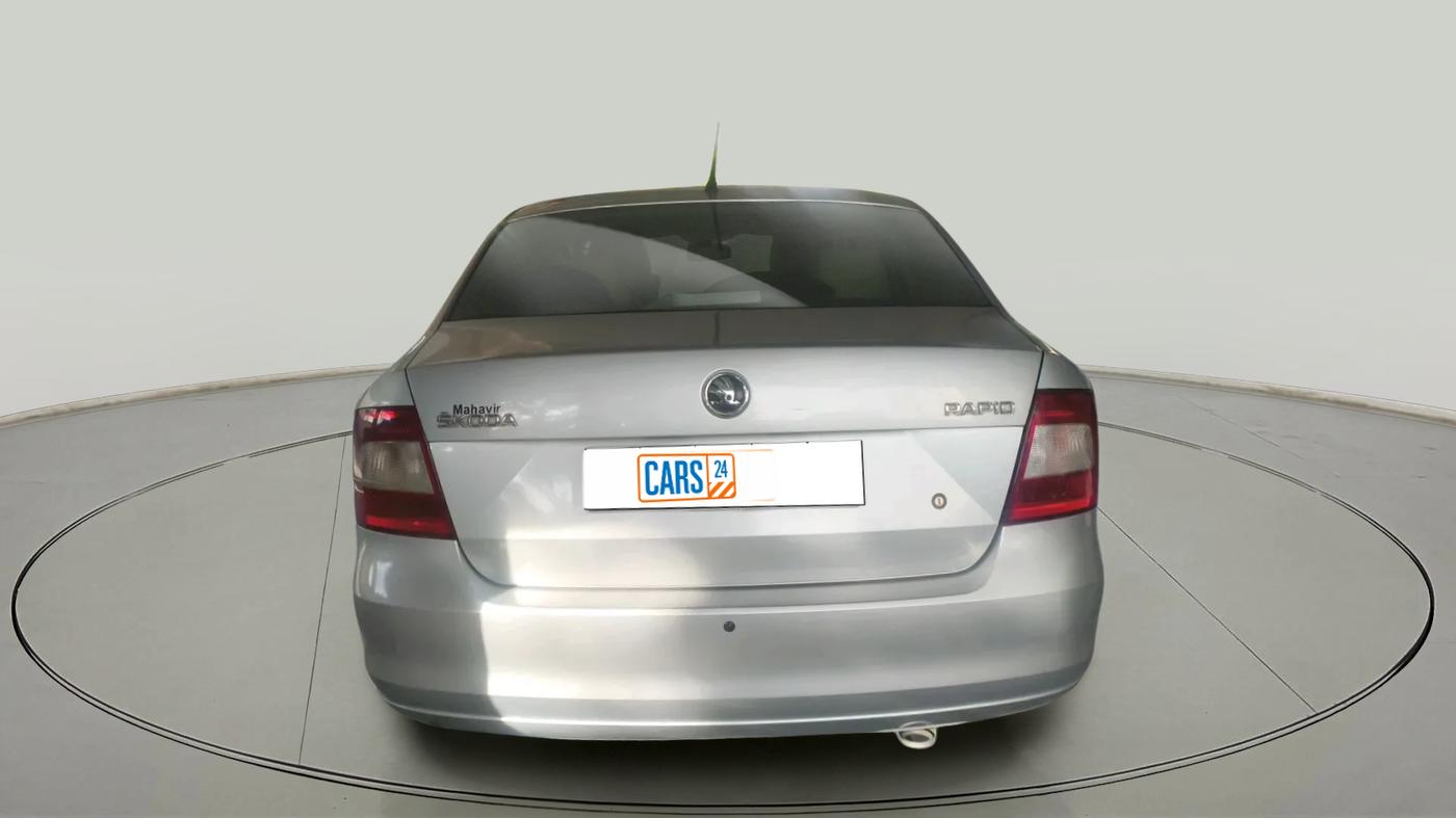 2015 Skoda Rapid AMBITION 1.5 TDI, Diesel, Manual, 1,32,649 km, exterior
