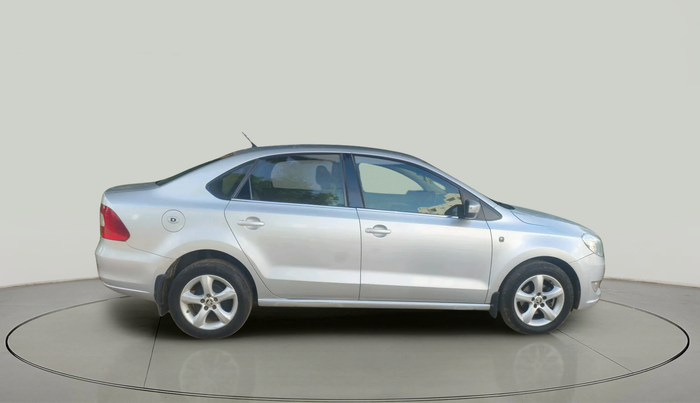 2015 Skoda Rapid AMBITION 1.5 TDI, Diesel, Manual, 1,32,649 km, exterior