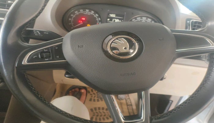 2015 Skoda Rapid AMBITION 1.5 TDI, Diesel, Manual, 1,32,649 km, interior