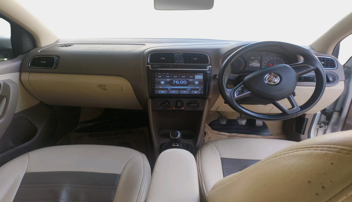 2015 Skoda Rapid AMBITION 1.5 TDI, Diesel, Manual, 1,32,649 km, interior