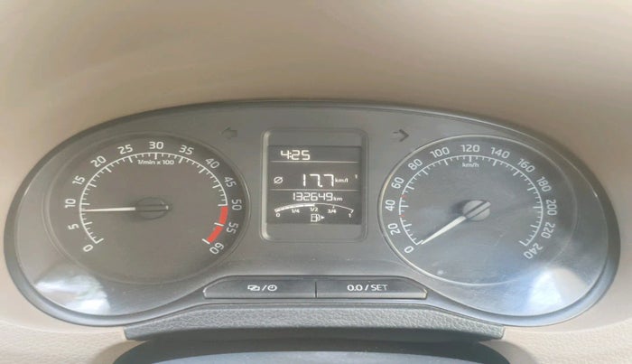 2015 Skoda Rapid AMBITION 1.5 TDI, Diesel, Manual, 1,32,649 km, interior