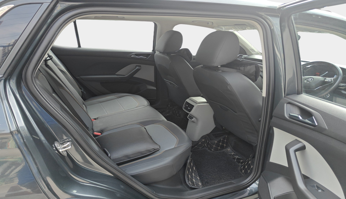 2022 Skoda KUSHAQ STYLE 1.5L TSI MT, Petrol, Manual, 25,324 km, interior