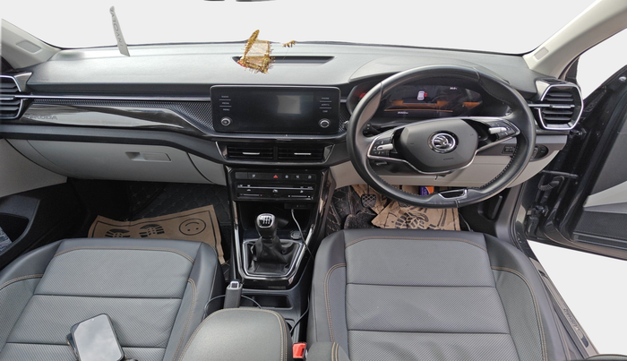 2022 Skoda KUSHAQ STYLE 1.5L TSI MT, Petrol, Manual, 25,324 km, interior