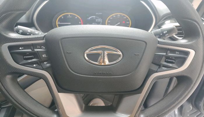 2023 Tata Safari XT PLUS, Diesel, Manual, 53,251 km, interior