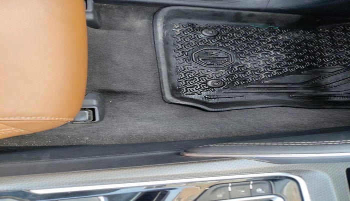 2020 MG GLOSTER SAVVY 6 STR 2.0 TWIN TURBO 4WD, Diesel, Automatic, 96,295 km, interior