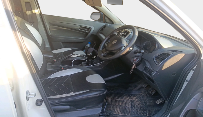 2017 Maruti Vitara Brezza VDI, Diesel, Manual, 1,32,362 km, interior