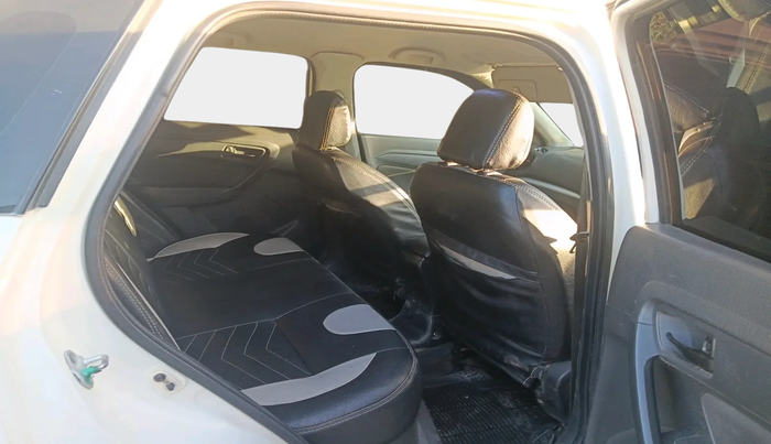 2017 Maruti Vitara Brezza VDI, Diesel, Manual, 1,32,362 km, interior