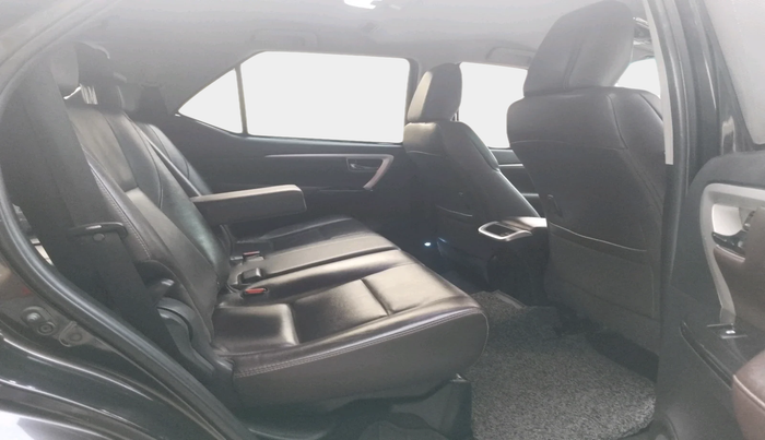 2017 Toyota Fortuner 2.8 4X4 AT, Diesel, Automatic, 2,05,953 km, interior