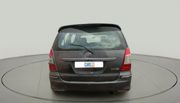 2012 Toyota Innova 2.5 G 8 STR, Diesel, Manual, 2,15,985 km, exterior