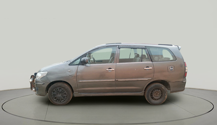 2012 Toyota Innova 2.5 G 8 STR, Diesel, Manual, 2,15,985 km, exterior