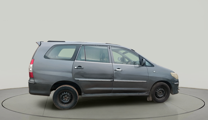 2012 Toyota Innova 2.5 G 8 STR, Diesel, Manual, 2,15,985 km, exterior