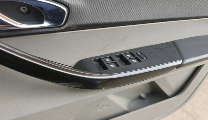 2016 Tata Tiago XZ DIESEL, Diesel, Manual, 1,33,092 km, interior