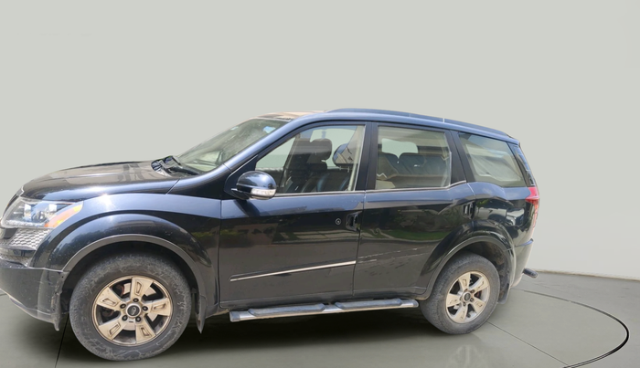 2013 Mahindra XUV500 W8, Diesel, Manual, 90,954 km, exterior