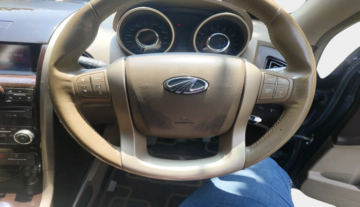 2013 Mahindra XUV500 W8, Diesel, Manual, 90,954 km, interior