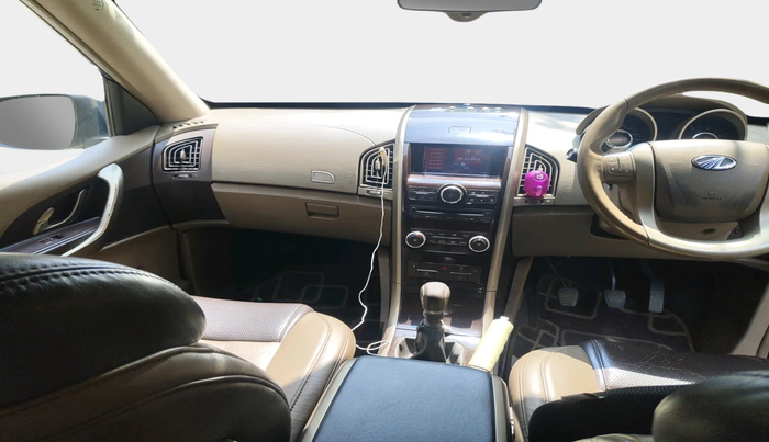 2013 Mahindra XUV500 W8, Diesel, Manual, 90,954 km, interior
