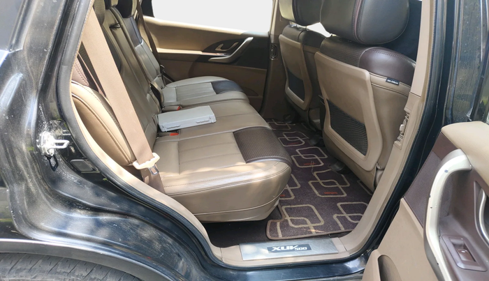 2013 Mahindra XUV500 W8, Diesel, Manual, 90,954 km, interior
