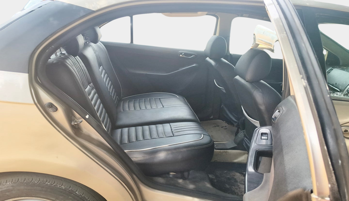 2015 Tata Bolt XT QUADRAJET, Diesel, Manual, 1,97,691 km, interior