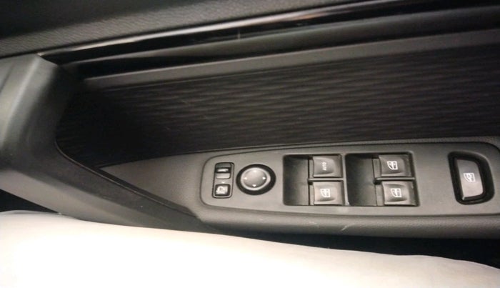 2023 Renault Kiger RXZ MT, Petrol, Manual, 19,689 km, interior