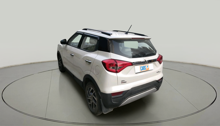 2022 Mahindra XUV300 W8 (O) 1.2 PETROL AMT, Petrol, Automatic, 37,000 km, exterior