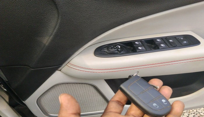 2017 Jeep Compass LIMITED 2.0 DIESEL, Diesel, Manual, 1,50,370 km, interior