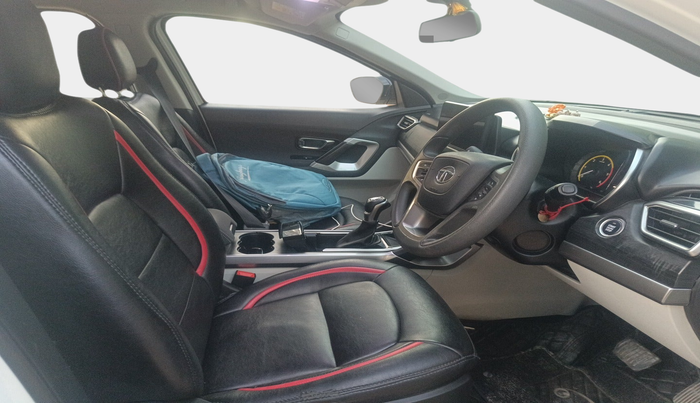 2023 Tata Safari XTA PLUS, Diesel, Automatic, 56,699 km, interior