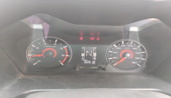 2016 Mahindra Kuv100 K8 6 STR, Petrol, Manual, 82,618 km, interior