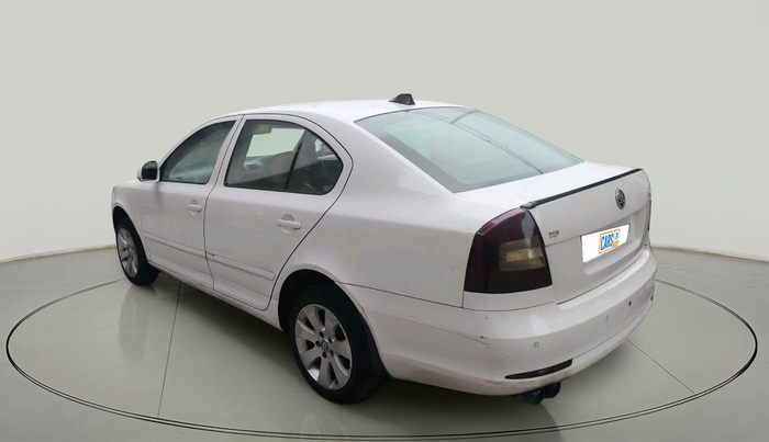 2010 Skoda Laura ELEGANCE 2.0 TDI CR AT, Diesel, Automatic, 99,556 km, exterior