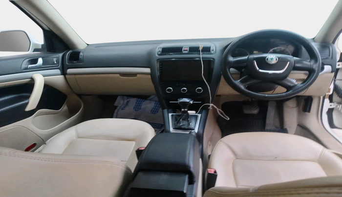 2010 Skoda Laura ELEGANCE 2.0 TDI CR AT, Diesel, Automatic, 99,556 km, interior