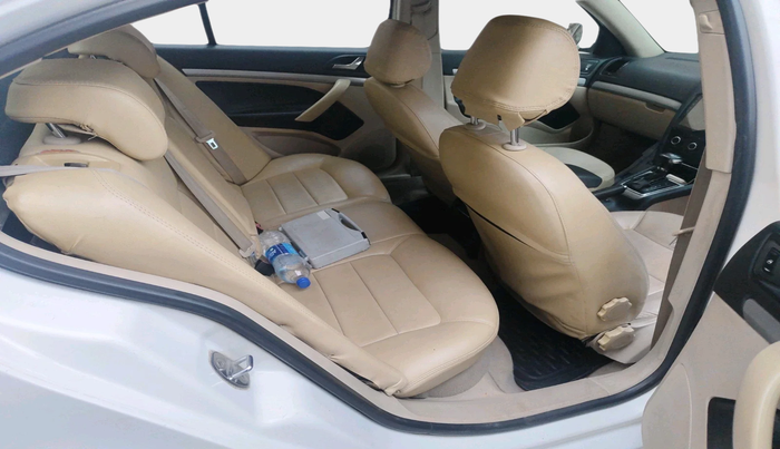 2010 Skoda Laura ELEGANCE 2.0 TDI CR AT, Diesel, Automatic, 99,556 km, interior