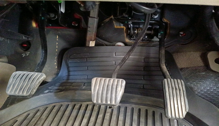 2013 Chevrolet Sail UVA 1.2 LS ABS, Petrol, Manual, 28,297 km, interior