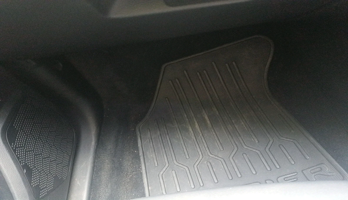 2019 Tata Harrier XT 2.0L KRYOTEC, Diesel, Manual, 59,230 km, interior