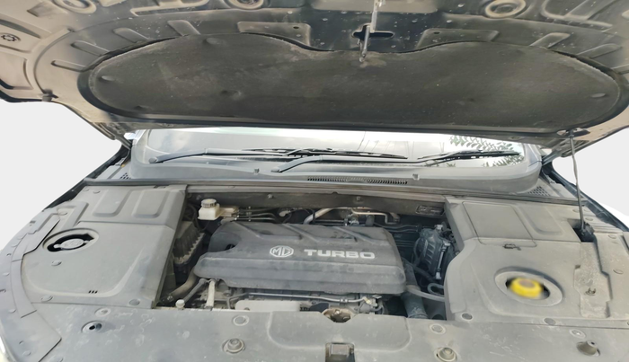 2021 MG HECTOR PLUS SHARP 1.5 PETROL TURBO HYBRID MT 6-STR, Petrol, Manual, 36,417 km, exterior