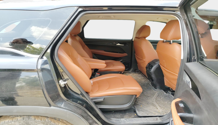 2021 MG HECTOR PLUS SHARP 1.5 PETROL TURBO HYBRID MT 6-STR, Petrol, Manual, 36,417 km, interior
