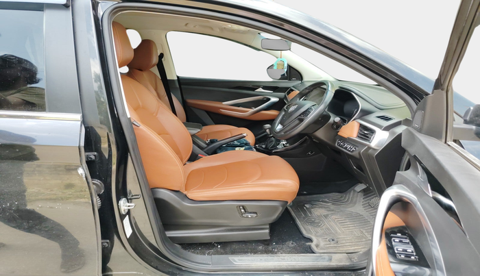 2021 MG HECTOR PLUS SHARP 1.5 PETROL TURBO HYBRID MT 6-STR, Petrol, Manual, 36,417 km, interior