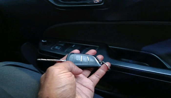 2013 Maruti Swift VXI, Petrol, Manual, 96,123 km, interior