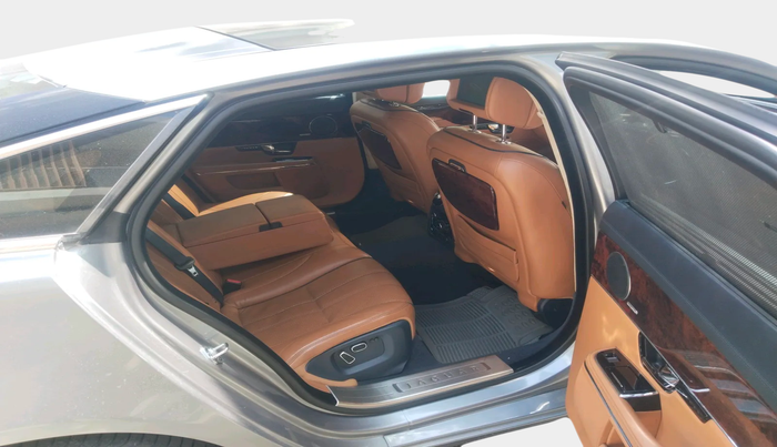 2011 Jaguar XJ L 3.0 V 6, Petrol, Automatic, 35,261 km, interior