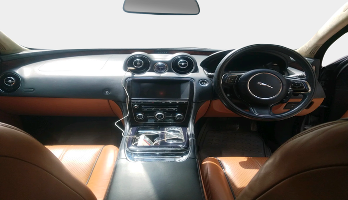 2011 Jaguar XJ L 3.0 V 6, Petrol, Automatic, 35,261 km, interior