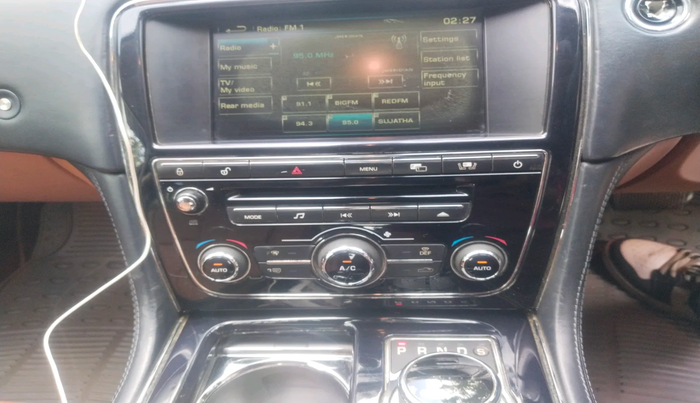 2011 Jaguar XJ L 3.0 V 6, Petrol, Automatic, 35,261 km, interior